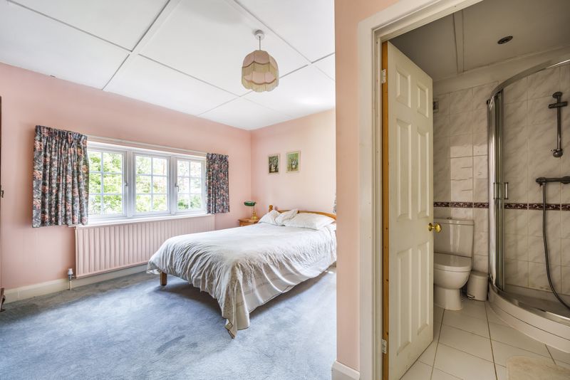 Bedroom- click for photo gallery